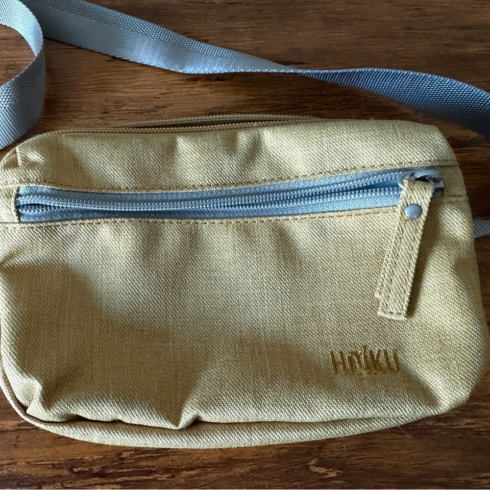 Haiku Fanny Pack Beige Khaki Belt Bag - Picture 2 of 4